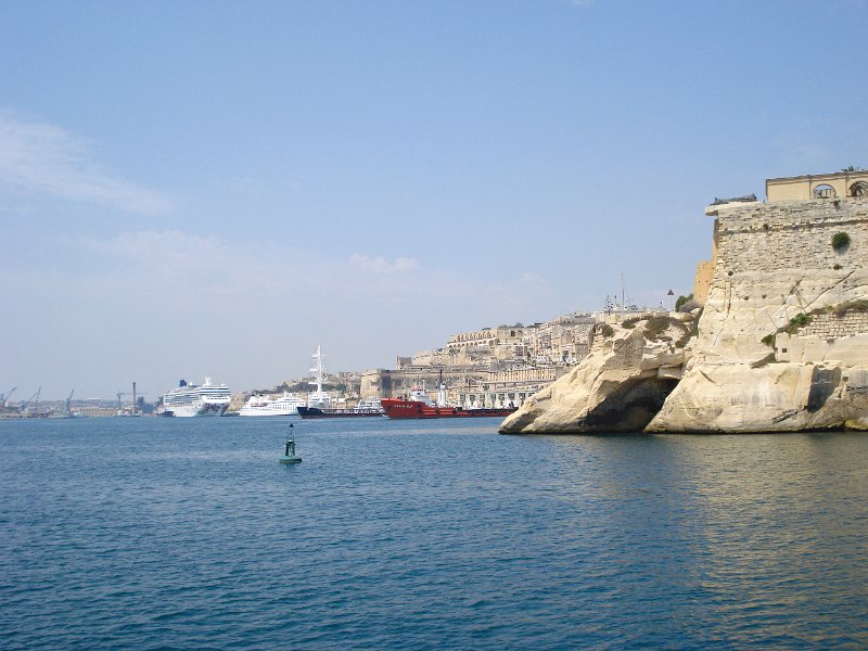 57 Hafeneinfahrt.jpg